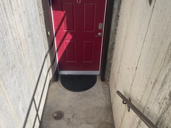 240 Shoshone Ave #6