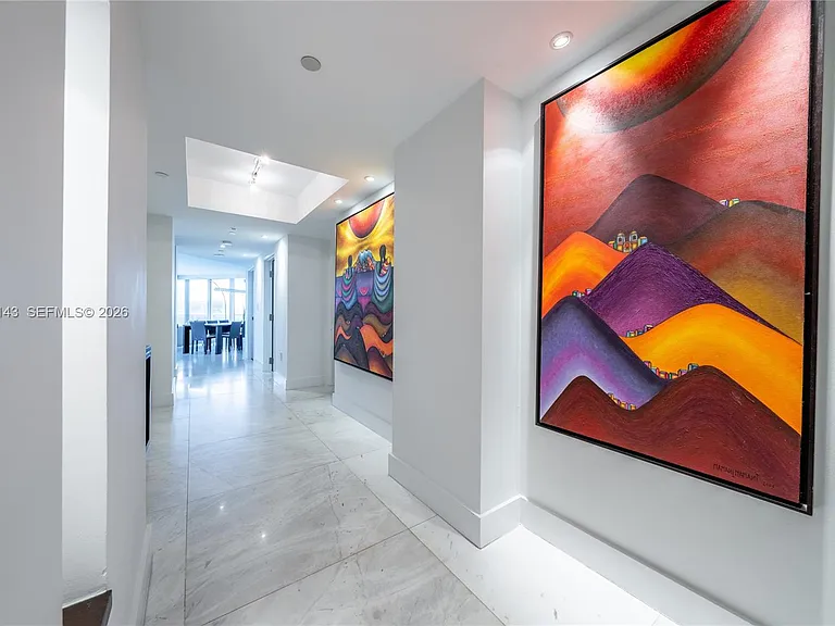 9401 Collins Ave #403 — Photo 3