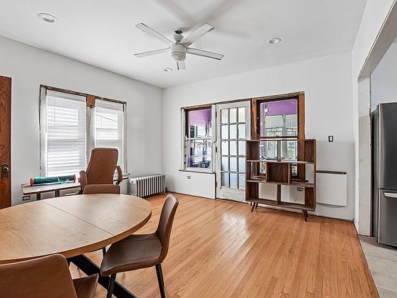 5th image of 7918 S Luella Ave