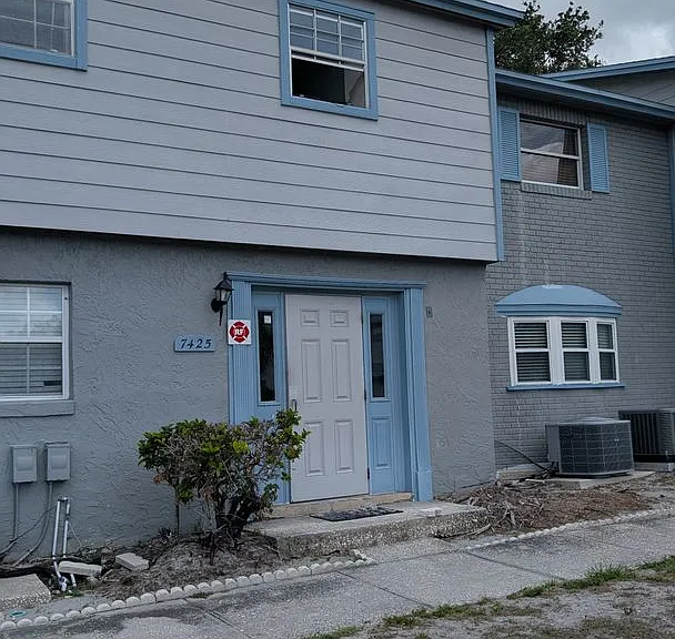 7425 Daniel Webster Dr #B11 — Photo 2