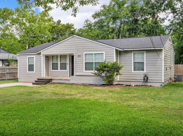 203 Olive St, Waxahachie, TX 75165