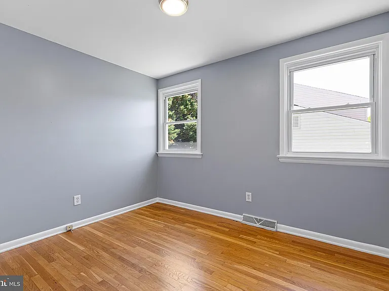 24 Fremont Rd — Photo 14