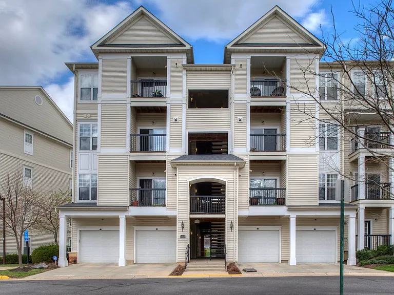 11377 Aristotle Dr #304 — Photo 1