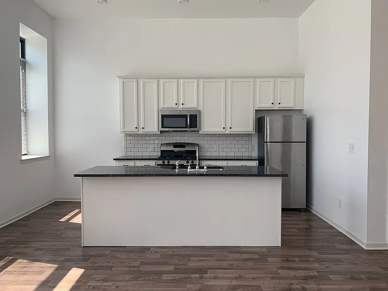 333 Earp Street — Photo 22