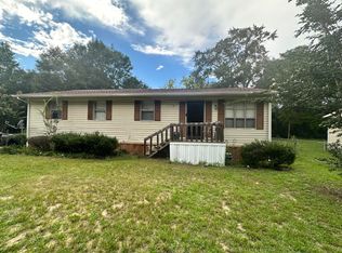 150 Davis St, Blackville, SC 29817