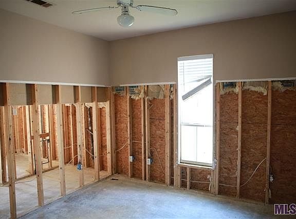2nd image of 7580 Elmwood Dr