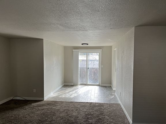 3rd image of 1515 SE Skylark Dr #1515