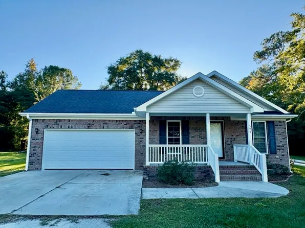 599 Calabash Rd NW, Calabash, NC 28467