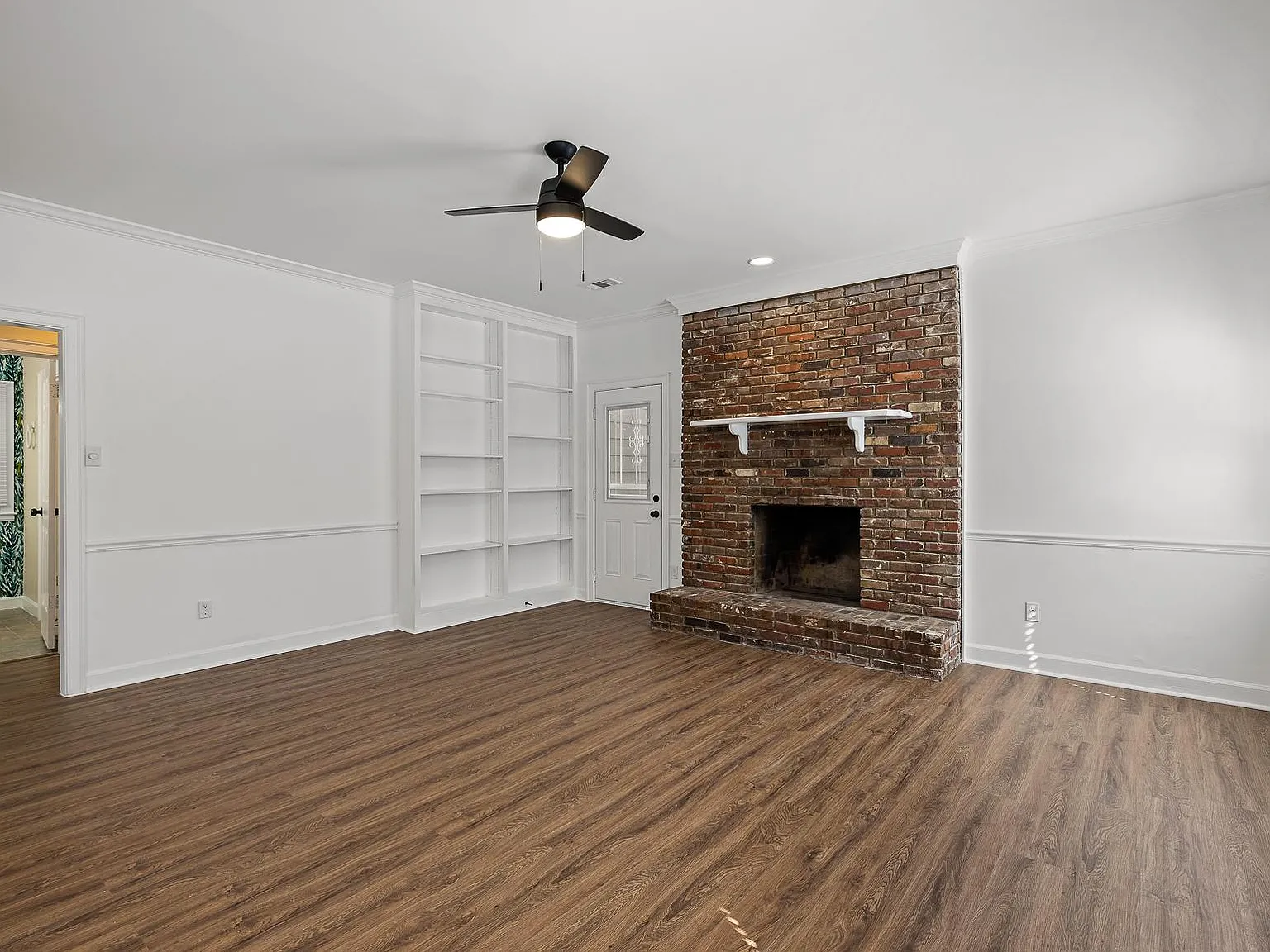 522 Summitt St — Photo 3