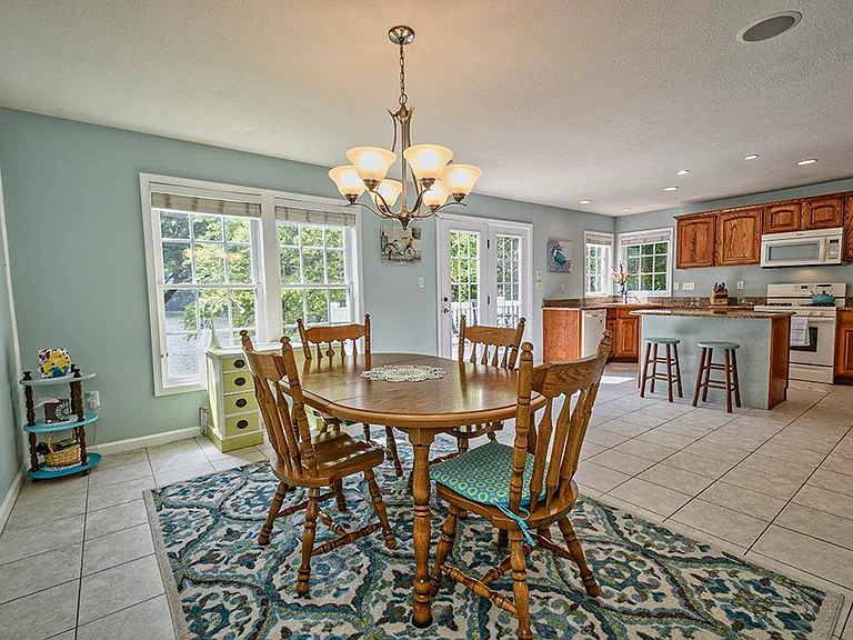 134 Chapel Harbor Dr — Photo 15