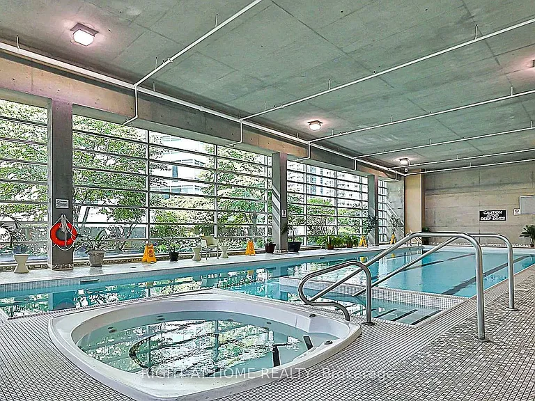 81 Navy Wharf Ct #2316 — Photo 39