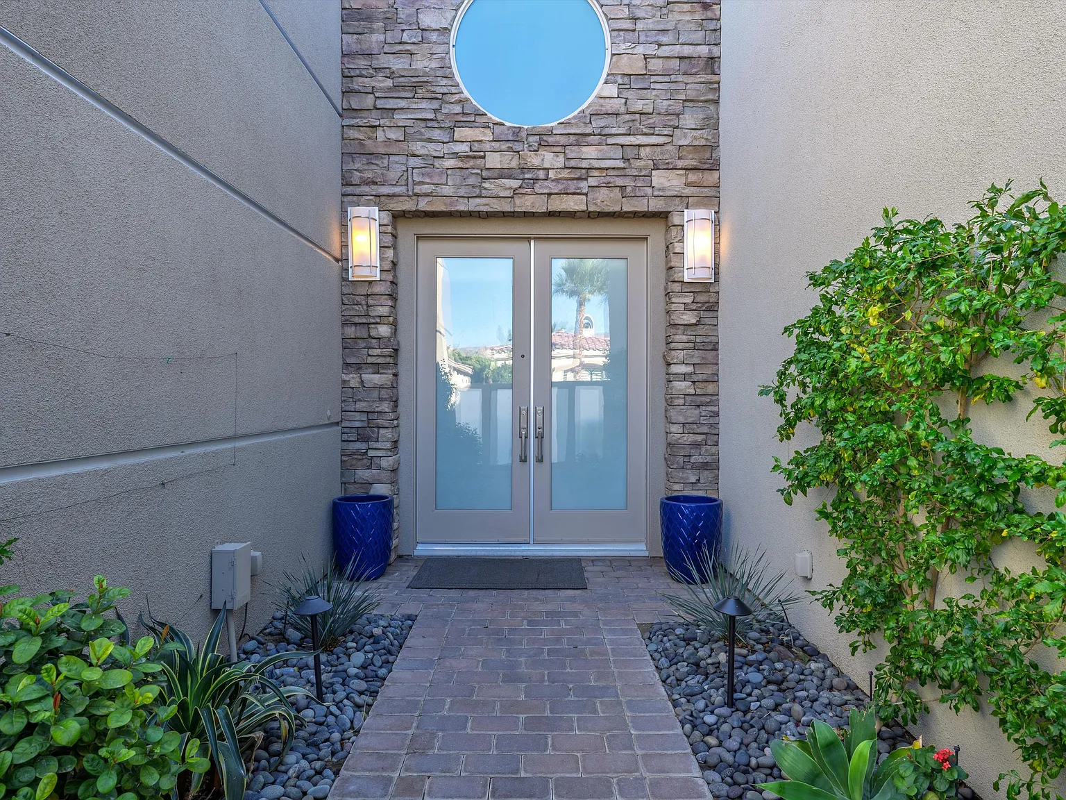 3 bed, 2867 sqft, $6,500 — Photo 3