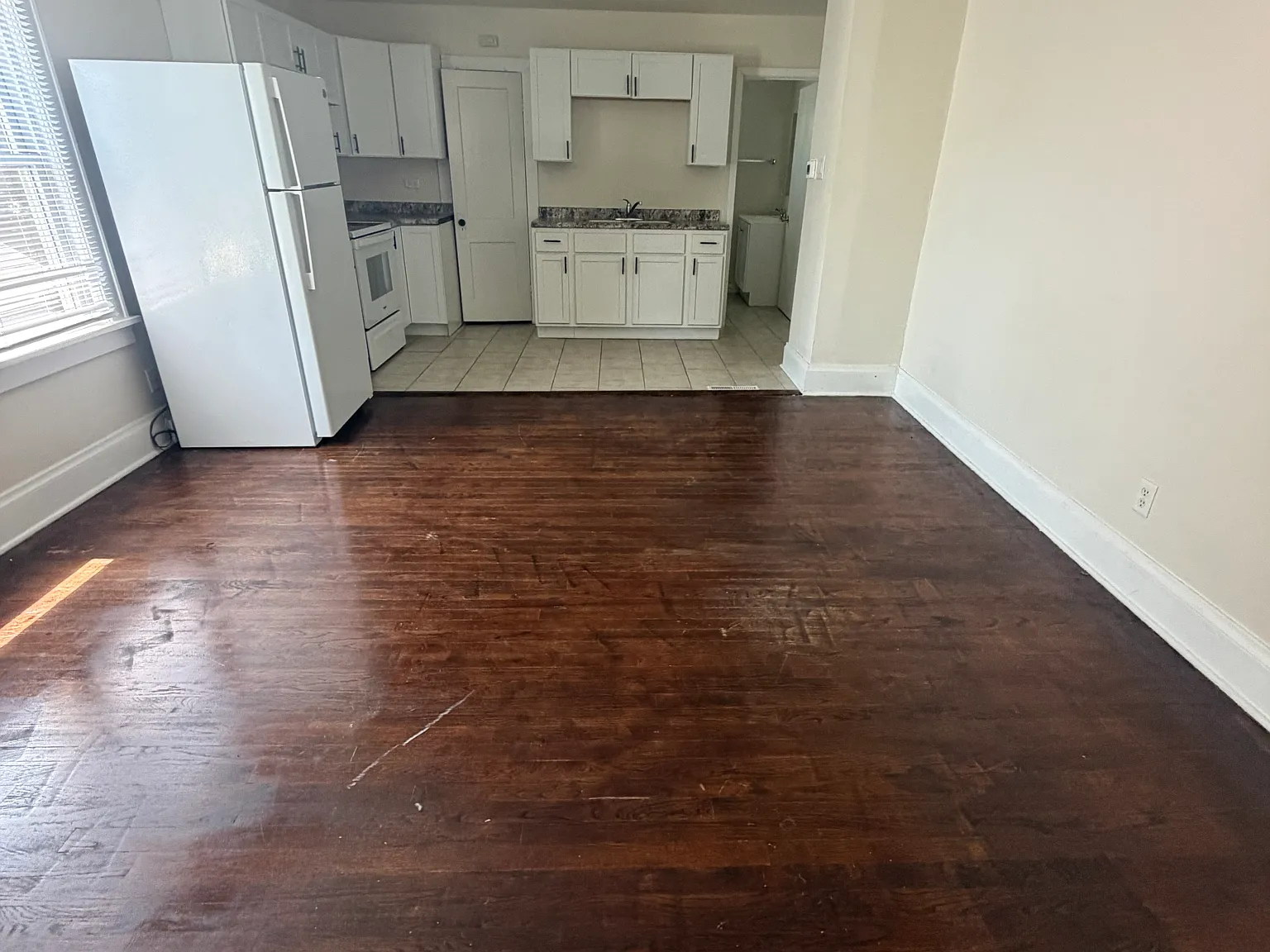 1 bed, $1,075 — Photo 2