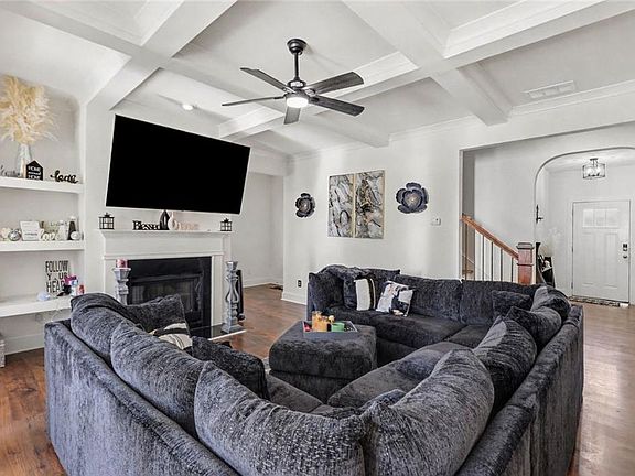 5th image of 5324 Radford Loop