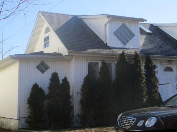 3rd image of 43 Baylawn Ave #43A