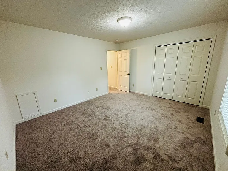 105 Majestic Dr — Photo 16