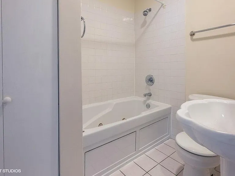 750 W Belden Ave #3 — Photo 7