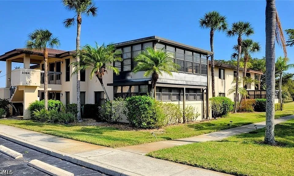 1064 Villa Dr #C203