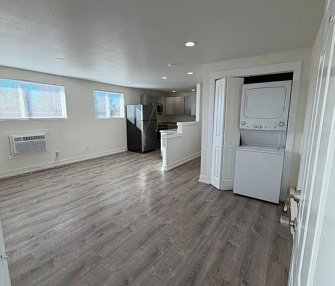 1208 Dallas St #302 — Photo 1