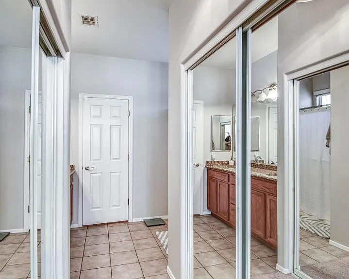 2567 E Brooks St — Photo 19