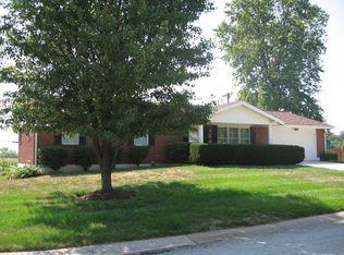 705 Clarence Dr, Saint Charles, MO 63301