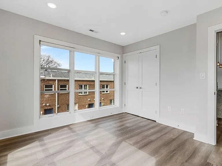 205 V St NW #201 — Photo 10