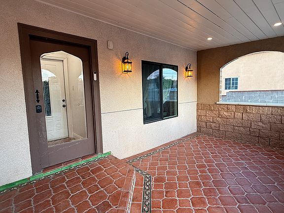 4th image of 450 S Sydney Dr #A