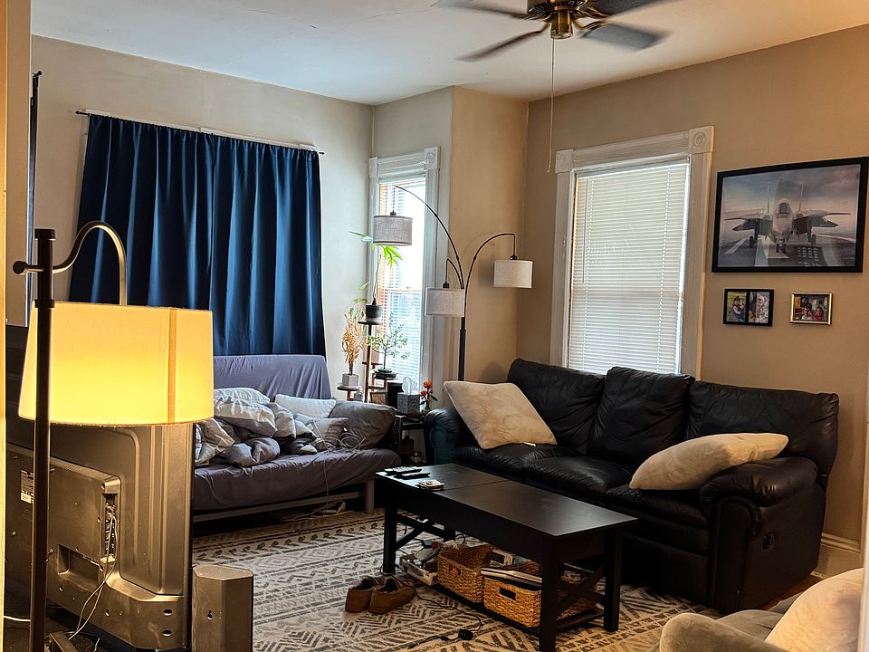 1st image of 117 Chestnut St #1