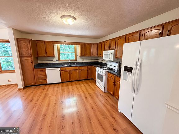 2nd image of 2623 Wellington Dr