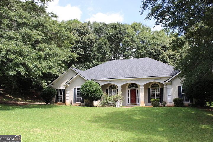 1st image of 202 Foxdale Ct