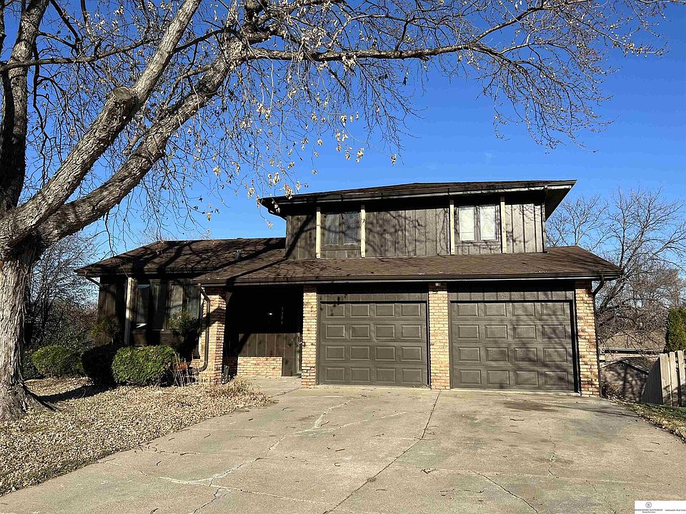 1st image of 5306 Valley Cir