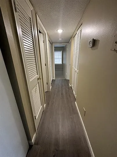 1422 South Lee Street — Photo 4