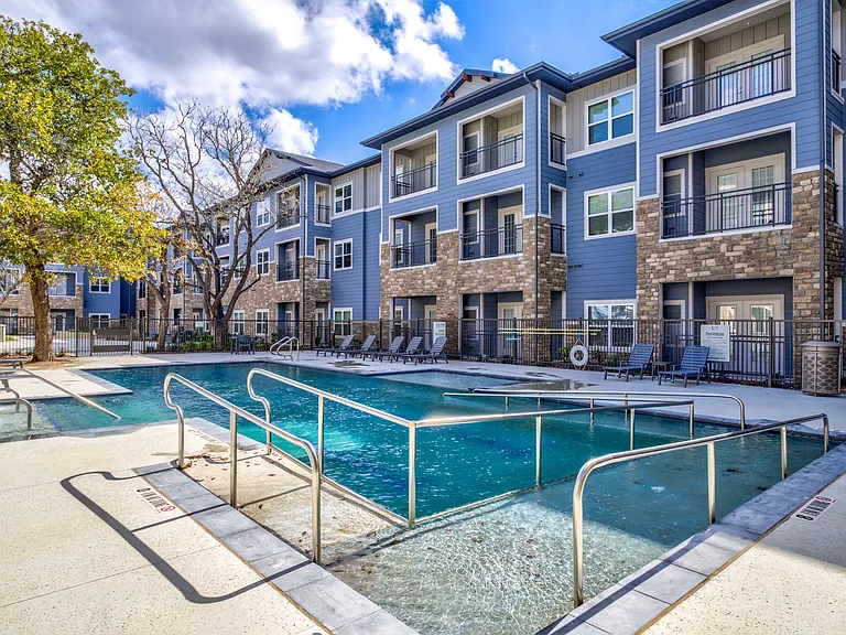 Boerne LIVIN — Photo 22