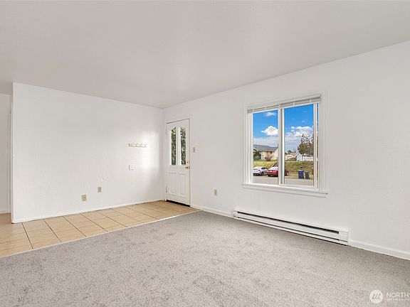 4th image of 420 E Wright Avenue