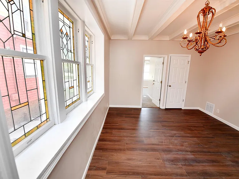 1027 N University St — Photo 17