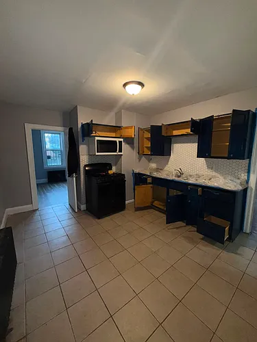 544 Grove St #2 Photo 1