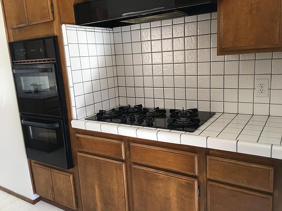 4th image of 4848 W 123rd St