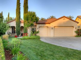 1999 N Nicolette Ave, Clovis, CA 93619