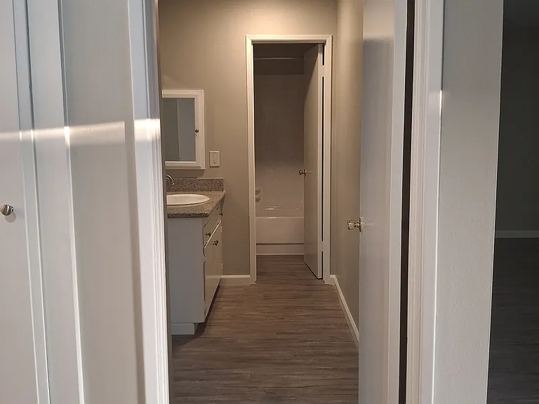 6402 Crescent Ave #12 — Photo 7