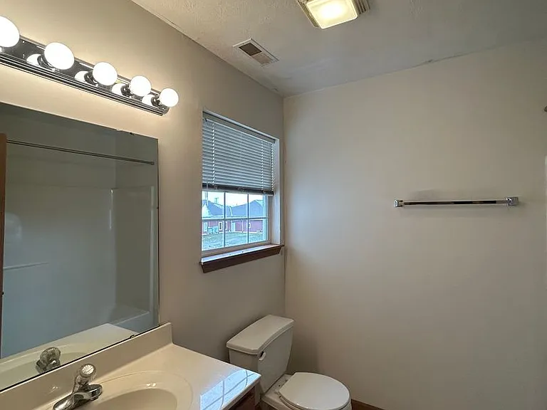 2714 Wyndham Ct — Photo 15