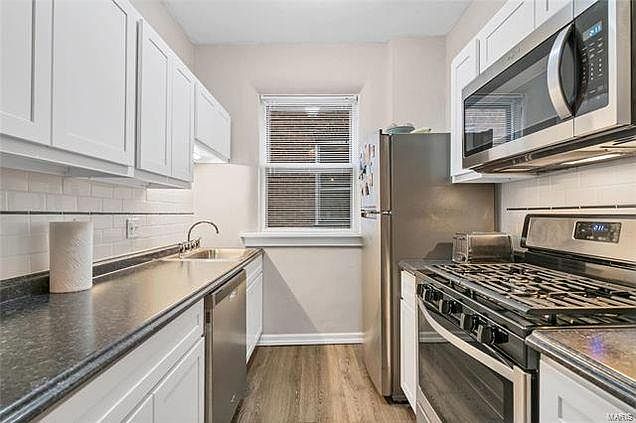 1st image of 2161 Yale Ave APT 1N