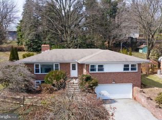 1460 Bonbar Rd, York, PA 17403