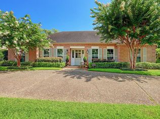 8015 Meadowbriar Ln, Houston, TX 77063