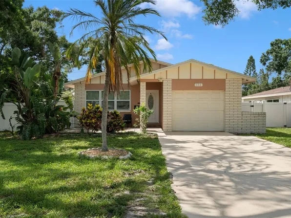 651 Southwest Blvd N, Saint Petersburg, FL 33703