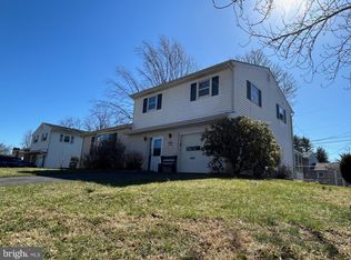 124 Victoria Dr, Mechanicsburg, PA 17055
