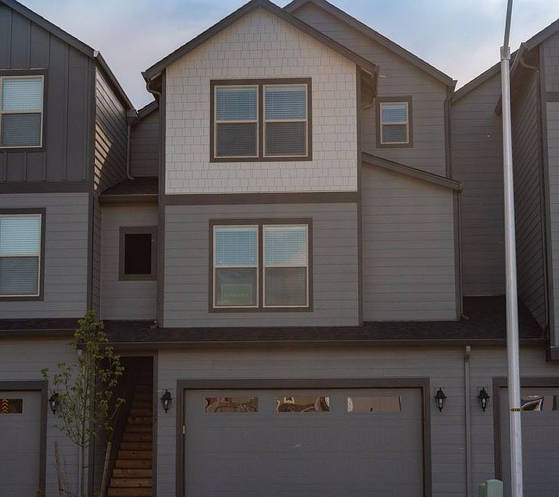 1st image of 175 Loganberry Ct