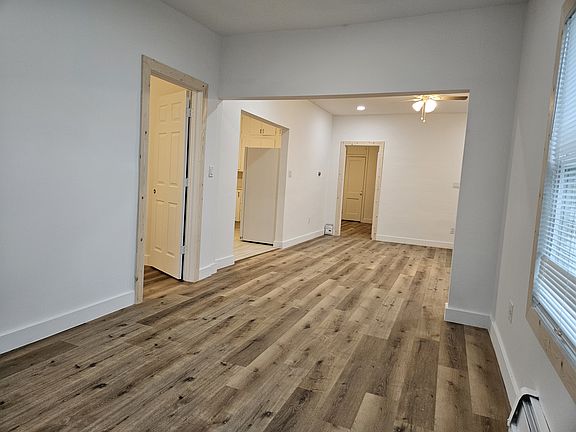 5th image of 5886 Harrison St Unit 1