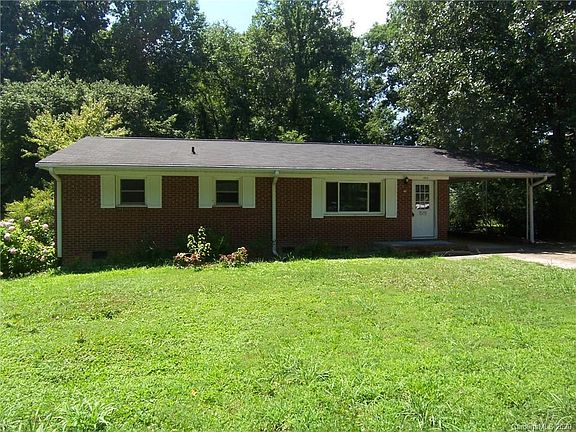 2nd image of 1519 Sharon Ln