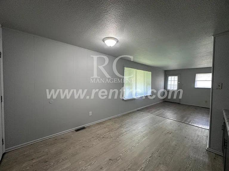 5 Grace St — Photo 7