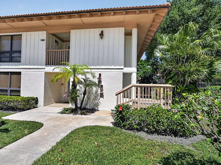 368 Brackenwood Cir — Photo 3